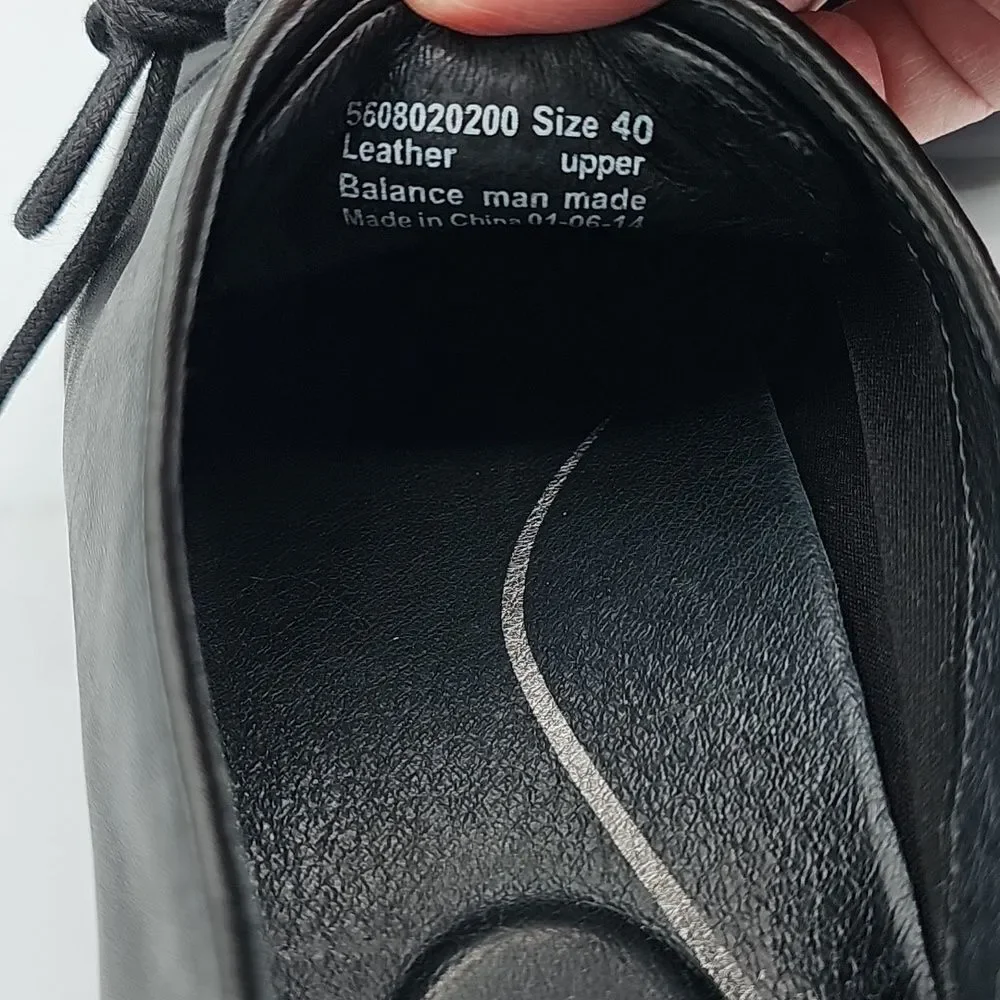 Dansko Womens Black Leather laces Shoes Size 40 US 9 Dark Academia, Work, Casual